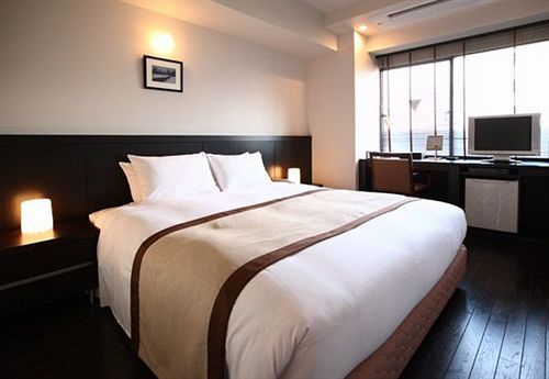 Hotell Sutton Place Ueno 3*